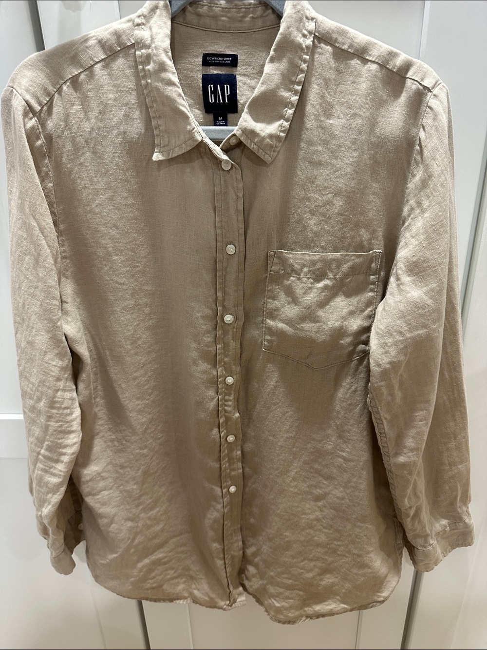 Gap women’s boyfriend 100% linen shirt